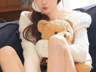 秀人网 - 从容自信的悦悦姐:短裙写真原图尽显女性优雅与风采,你准备好欣赏了吗?.txt