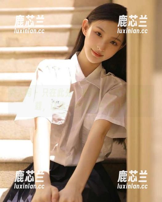 秀人网 - 只在此处！晓梦may女仆图包下载，让你一睹她的魅力.txt
