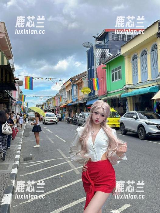 秀人网 - 感受曦宝儿棉袜写真在线魅力，带你领略多样化的时尚元素！.txt