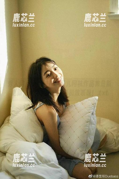 秀人网 - 别错过！李可儿网袜作品集最新更新，诠释女性魅力的极致表现！.txt