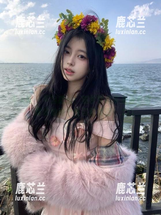 秀人网-燕甘甘 秀人网 - 不容错过!燕甘甘吊带免费套图,展现她的个性与时尚感!.txt