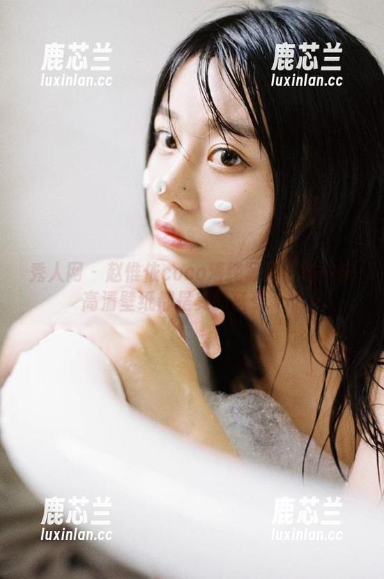 秀人网 - 赵惟依coco清纯写真：每一张高清壁纸都是美的享受.txt