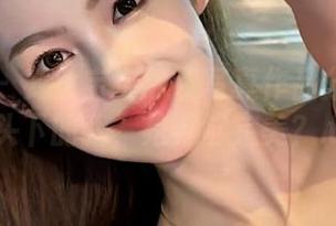 秀人网 - 龙女宝宝泳装写真作品分享：在镜头下的我，是否够完美？.txt