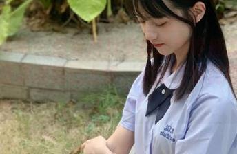 绮梦摄影 - 想看月月女孩的独特魅力？精美免费原图现已上线，尽情享受视觉盛宴！.txt