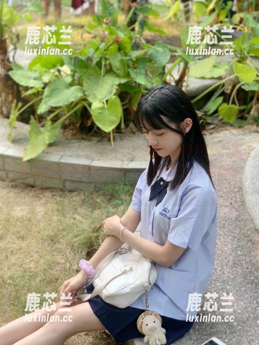 绮梦摄影 - 想看月月女孩的独特魅力？精美免费原图现已上线，尽情享受视觉盛宴！.txt
