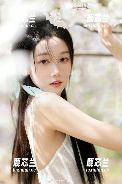美媛馆 - Angela小热巴带你走入浴室，分享一组令人惊艳的美图，宛如仙境般梦幻。.txt