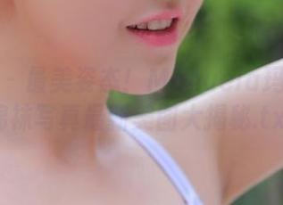 美媛馆 - 最美姿态！Manuela玛鲁娜的棉袜写真最新美图大揭秘.txt