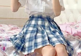 美媛馆 - 小魔女奈奈的写真集分享会：在死库水的浪潮中，寻找属于自己的那份清纯与俏皮！.txt