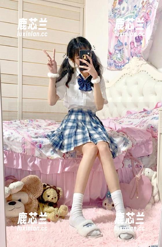 美媛馆 - 小魔女奈奈的写真集分享会：在死库水的浪潮中，寻找属于自己的那份清纯与俏皮！.txt