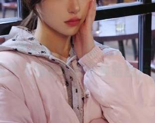 美媛馆 - 迷人的朱可儿Flower——皮衣写真带来的独特视觉体验图片.txt