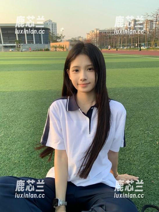 美媛馆 - 果儿Victoria的肉丝写真：一系列让人停下脚步的动人照片.txt