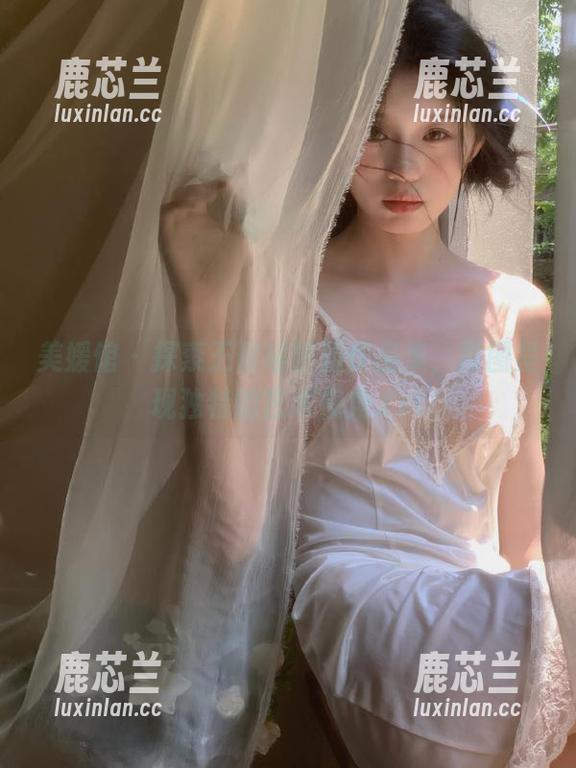 美媛馆 - 探索王馨瑶学姐作品集，原图呈现独特的艺术视角.txt