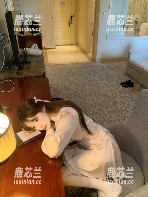 花漾show - Cris_卓娅祺蕾丝风情原图分享，感受别样的摄影魅力.txt