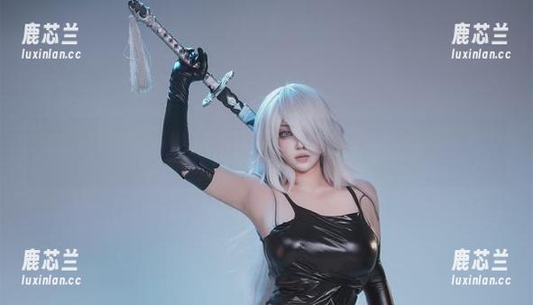 菌烨tako以少女为主题的写真系列，美图满满，散发青春力量的无限魅力！.txt