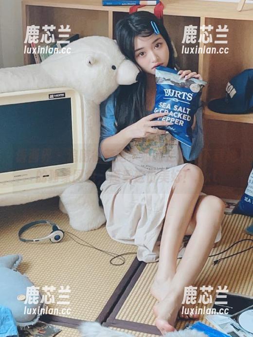 语画界-徐莉芝 语画界 - 追随徐莉芝学姐的足迹,下载她的独家图包,感受这份美好!.txt