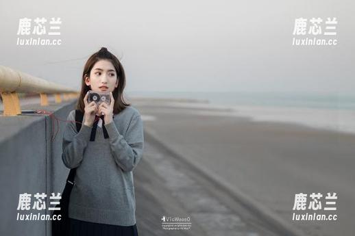 语画界 - 梦心玥眼镜自拍大赛，免费图片聚焦欢笑，保证让你目瞪口呆！.txt