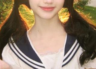 语画界 - 绯月樱学姐写真套图，时尚与清新交汇的完美表现.txt