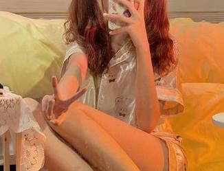 语画界 - 绯月樱_Cherry的秘密世界:高清写真展现她独特的魅力与风格!.txt