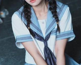 语画界 - 芝芝booty礼服之美：时尚写真网盘合集，珍藏您的美丽瞬间！.txt
