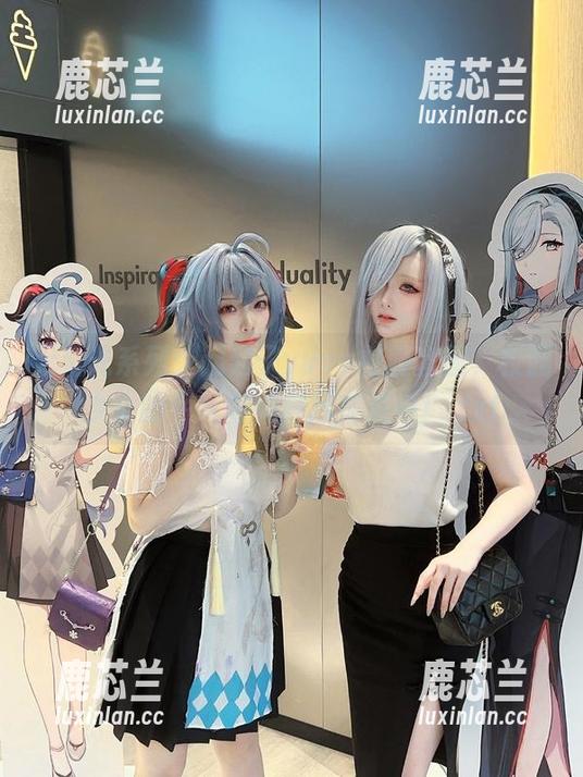 起起子vvvv 无圣光系列:起起子vvvv校服套图,校园少女的平凡与美好尽在其中!.txt