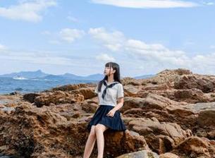 轻兰映画HANA.001：一组写真作品集，竟然让人联想到了童年小秘密！.txt