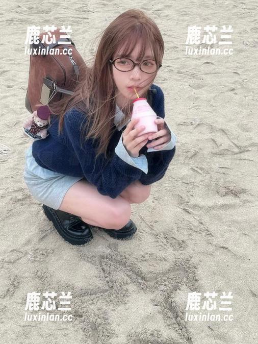 微密圈 - 福利不停歇，迷人的五姨太“阳光直射”原图送给热爱美的你！.txt