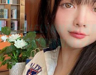 阿寨寨ninjaEVELYNN多彩写真合集,壁纸中的美丽瞬间.txt