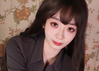 陌陌咕咕咕的私拍猫咪套图:每一张都透露着温暖与亲密的瞬间.txt