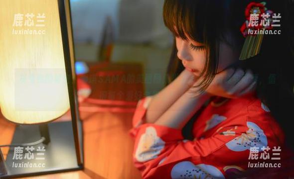 灰兔兔的秘密：雪琪SAMA的美图图集揭露了萌宠的真实可爱，值得每个爱好者细品！.txt