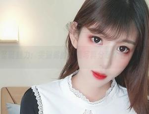 探索圣诞魅力:雯粥粥的高清写真分享个性化视角.txt
