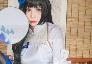 女仆私拍写真新尝试，雯粥粥i居然能把萌态与性感结合！.txt