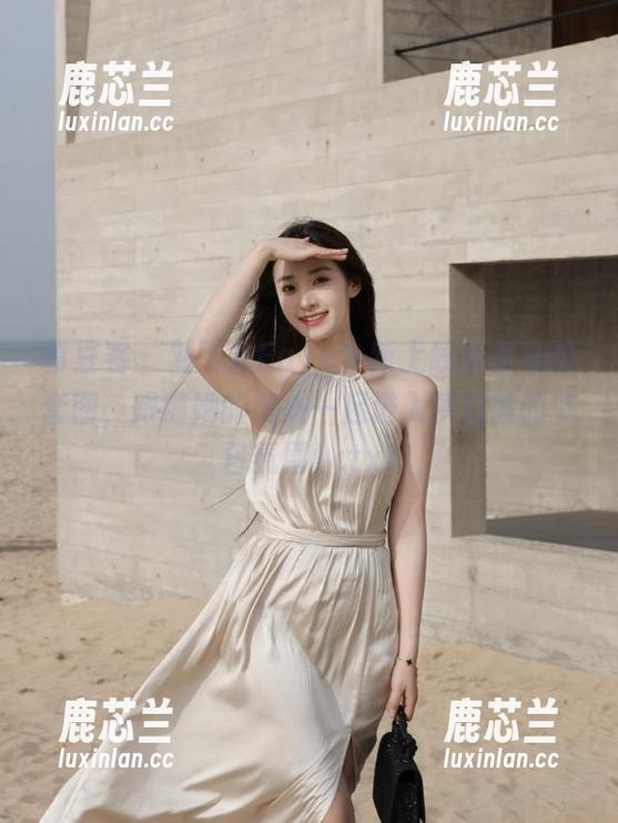 青豆客 - 刘飞儿Faye全新上线圣诞私拍套图，跟随她的镜头一起进入梦幻般的节日氛围！.txt