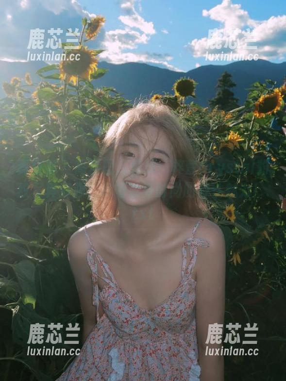 青豆客 - 高清图库惊现：梓萱Crystal豹纹写真资源，尽情感受时尚的野性魅力！.txt