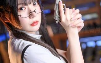 香草喵露露全套连体黑丝图包,带你领略别样的时尚魅力.txt