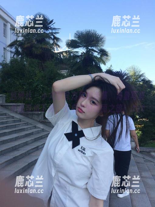 魅妍社 - 小尤奈官方自拍合集，海量写真作品等待下载，开启你的美丽之旅！.txt