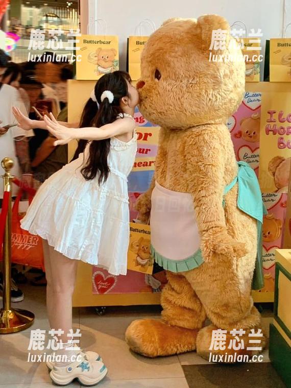 微密圈 - 暖心圣诞，黑饱宝定制图集，拥有不一样的节日回忆.txt